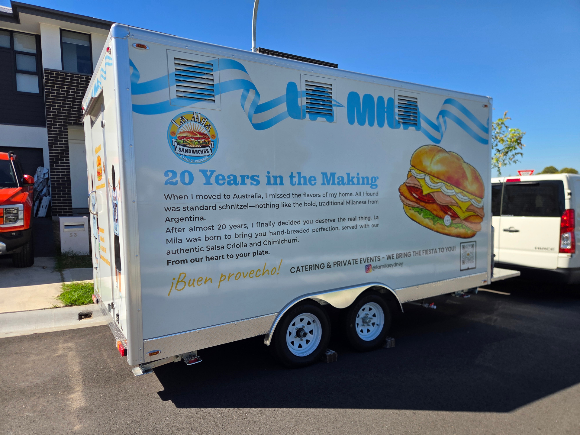 La Mila live service at a celebration